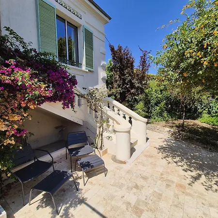 Magnifique 19ème, Beau Jardin, à 150m De La Mer, Climatisée, Wifi, Entièrement Rénovée * Saint-Mandrier-sur-Mer