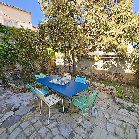 Magnifique 19ème, Beau Jardin, à 150m De La Mer, Climatisée, Wifi, Entièrement Rénovée Villa