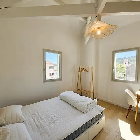 Magnifique 19ème, Beau Jardin, à 150m De La Mer, Climatisée, Wifi, Entièrement Rénovée Villa Saint-Mandrier-sur-Mer